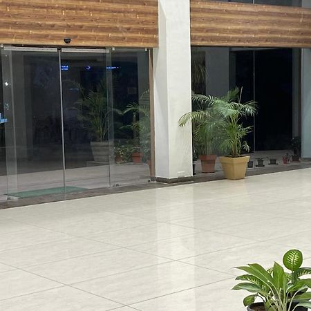 Heaven 7 Hotel & Resort Himatnagar エクステリア 写真